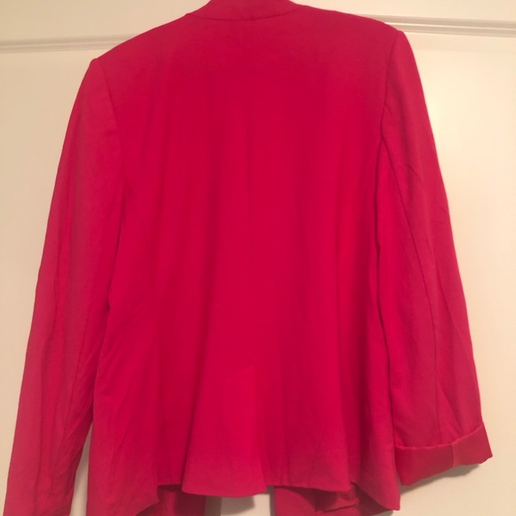 Beautiful ladies Pink Blazer - Picture 5 of 6